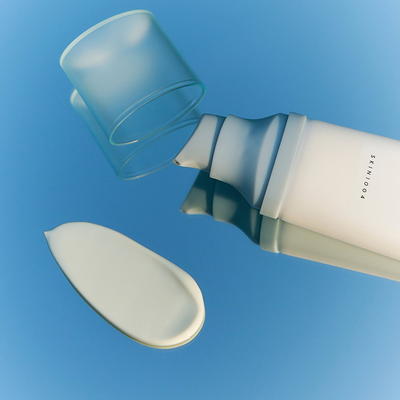 Skin 1004 Madagascar Centella Hyalu-cica Water-Fit Sun Serum France kbeauty