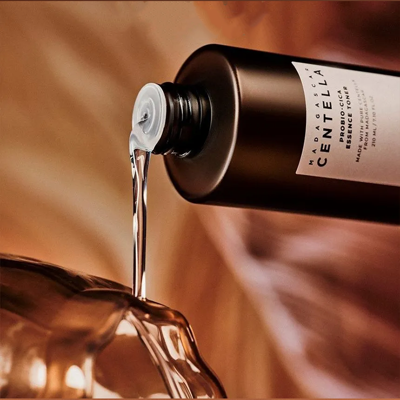 Skin 1004 Madagascar Centella Probio-Cica Essence Toner France kbeauty