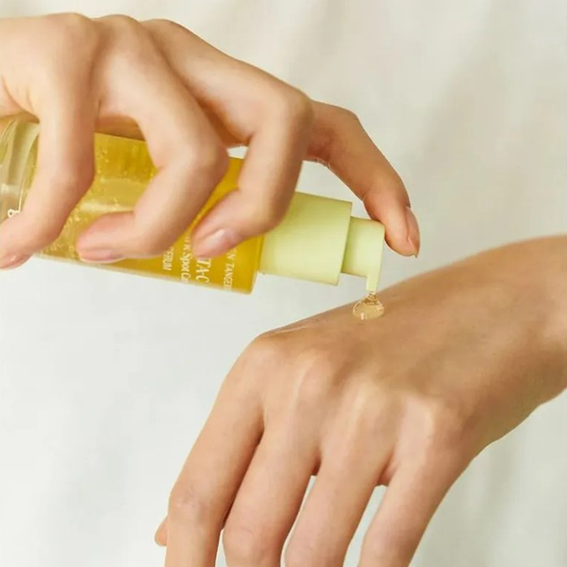 Green Tangerine Vita C Dark Spot Serum Goodal