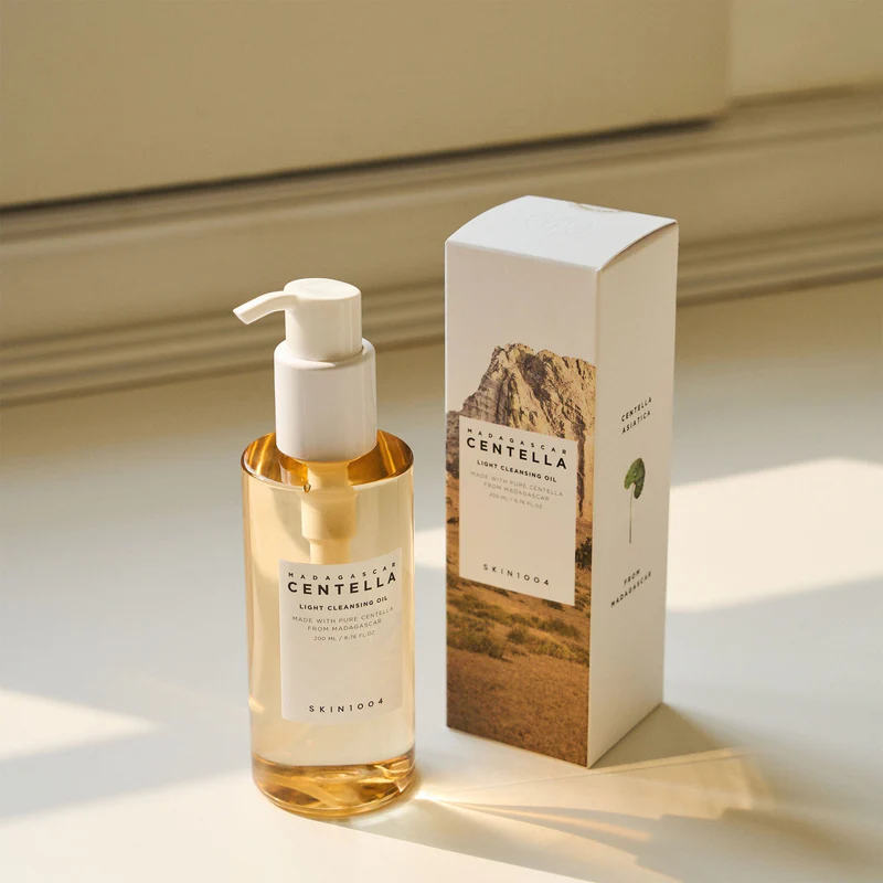 Skin 1004 Madagascar Centella Light Cleansing Oil France kbeauty